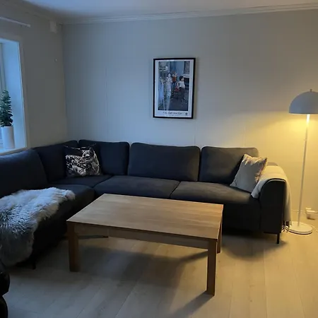 Valen House,