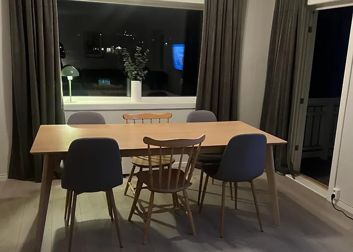 Semesterbostad Valen House,